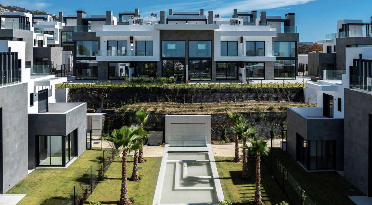 Huis te koop in Río Real | 5 slaapkamers H5120824