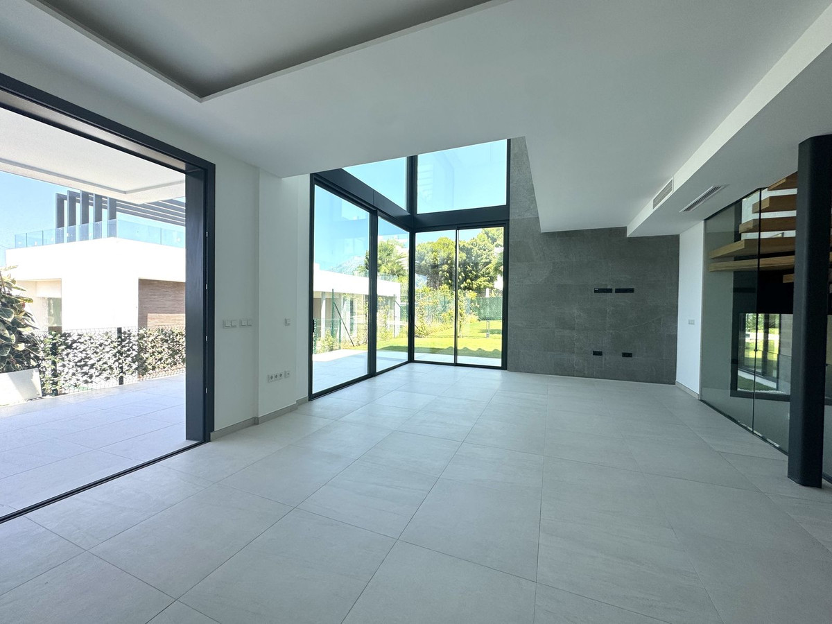 Huis te koop in Río Real | 5 slaapkamers H5120824