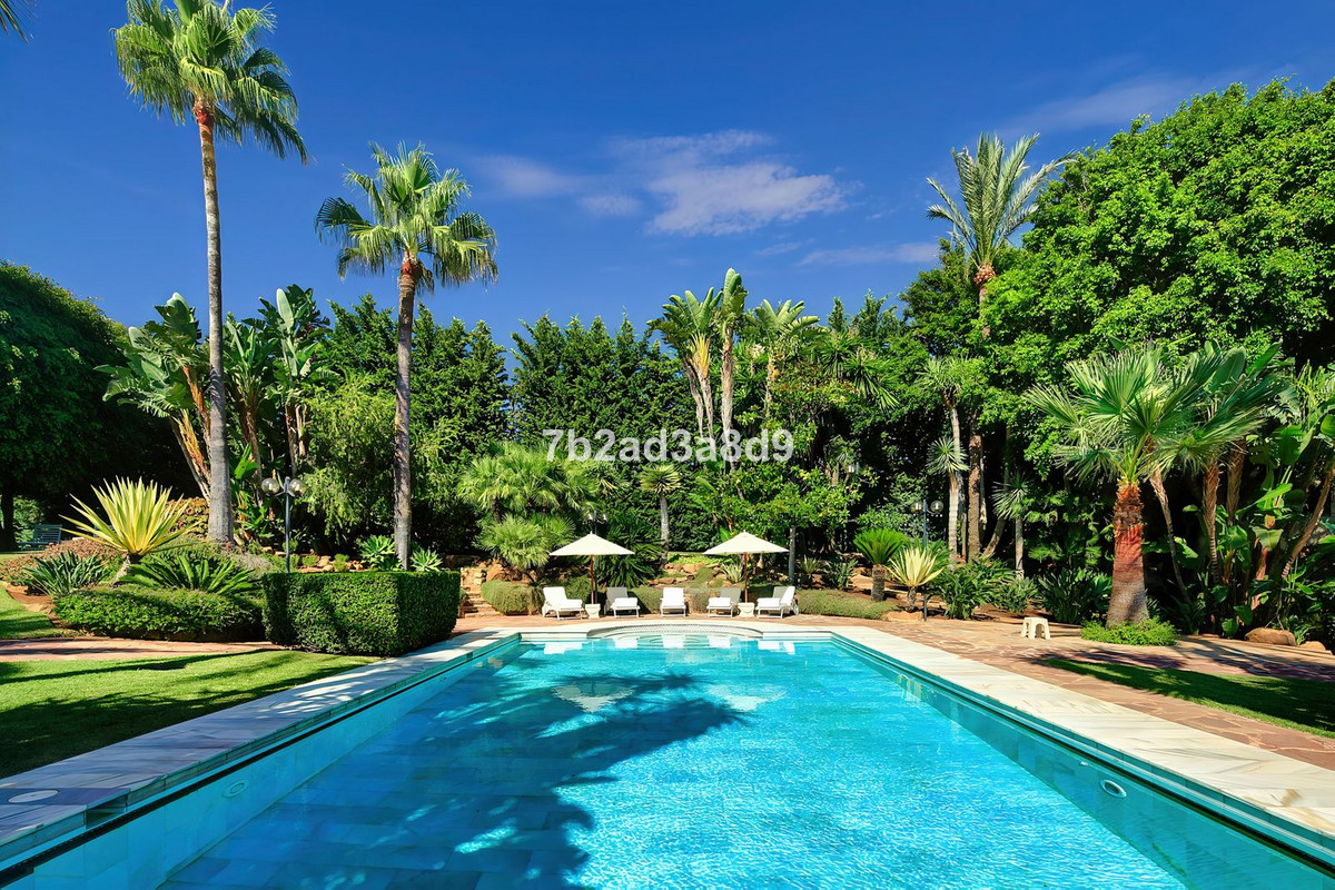 Huis te koop in Río Real | 10 slaapkamers H5244235