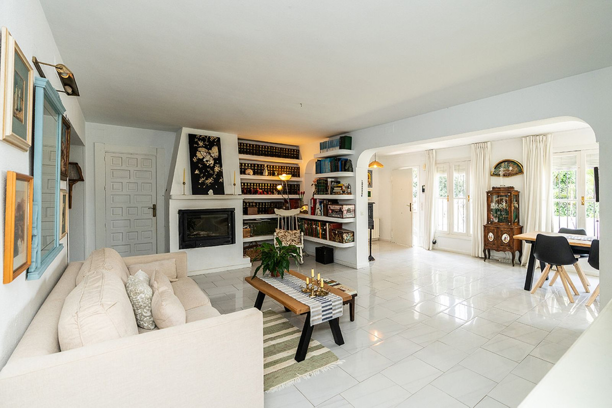 Huis te koop in Río Real | 6 slaapkamers H5358046