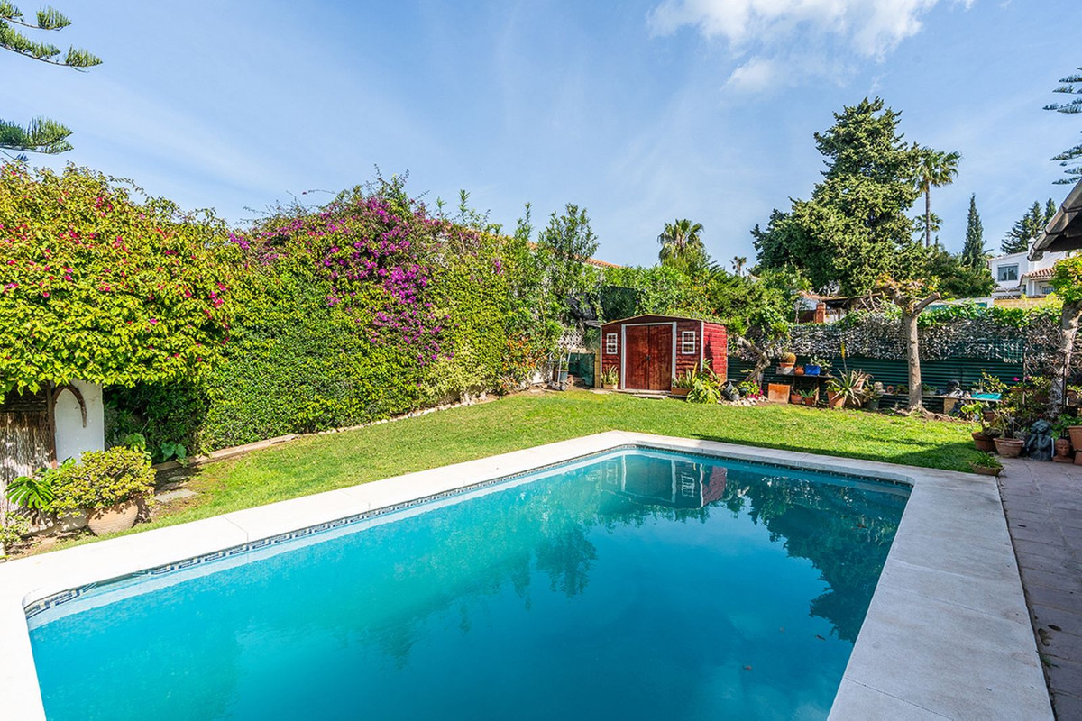 Huis te koop in Río Real | 6 slaapkamers H5358046