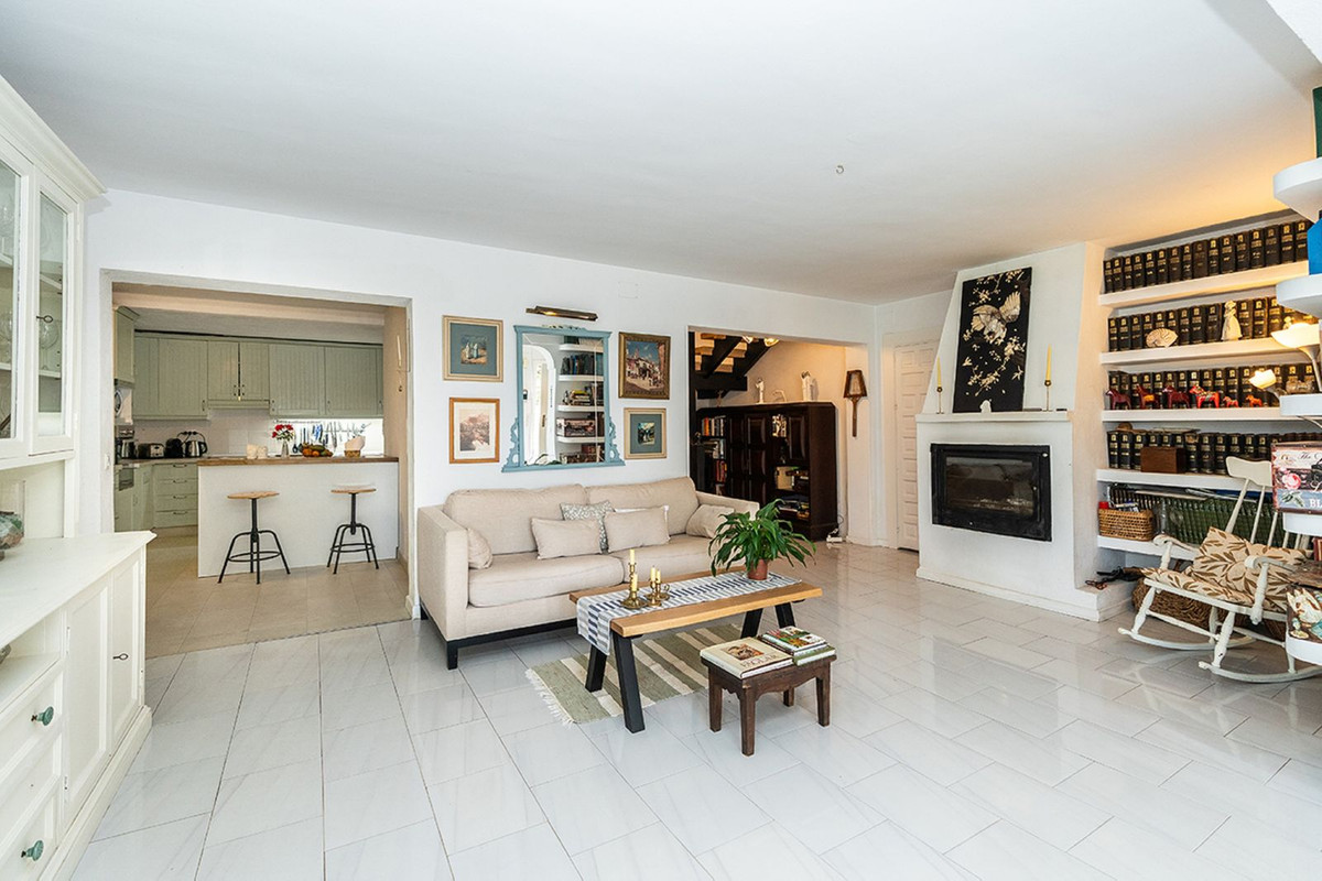 Huis te koop in Río Real | 6 slaapkamers H5358046