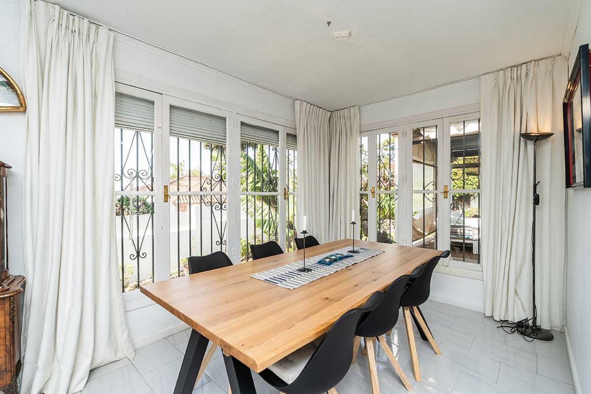 Huis te koop in Río Real | 6 slaapkamers H5358046