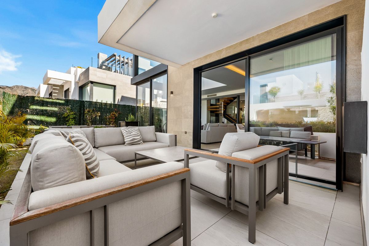 Property main view 42