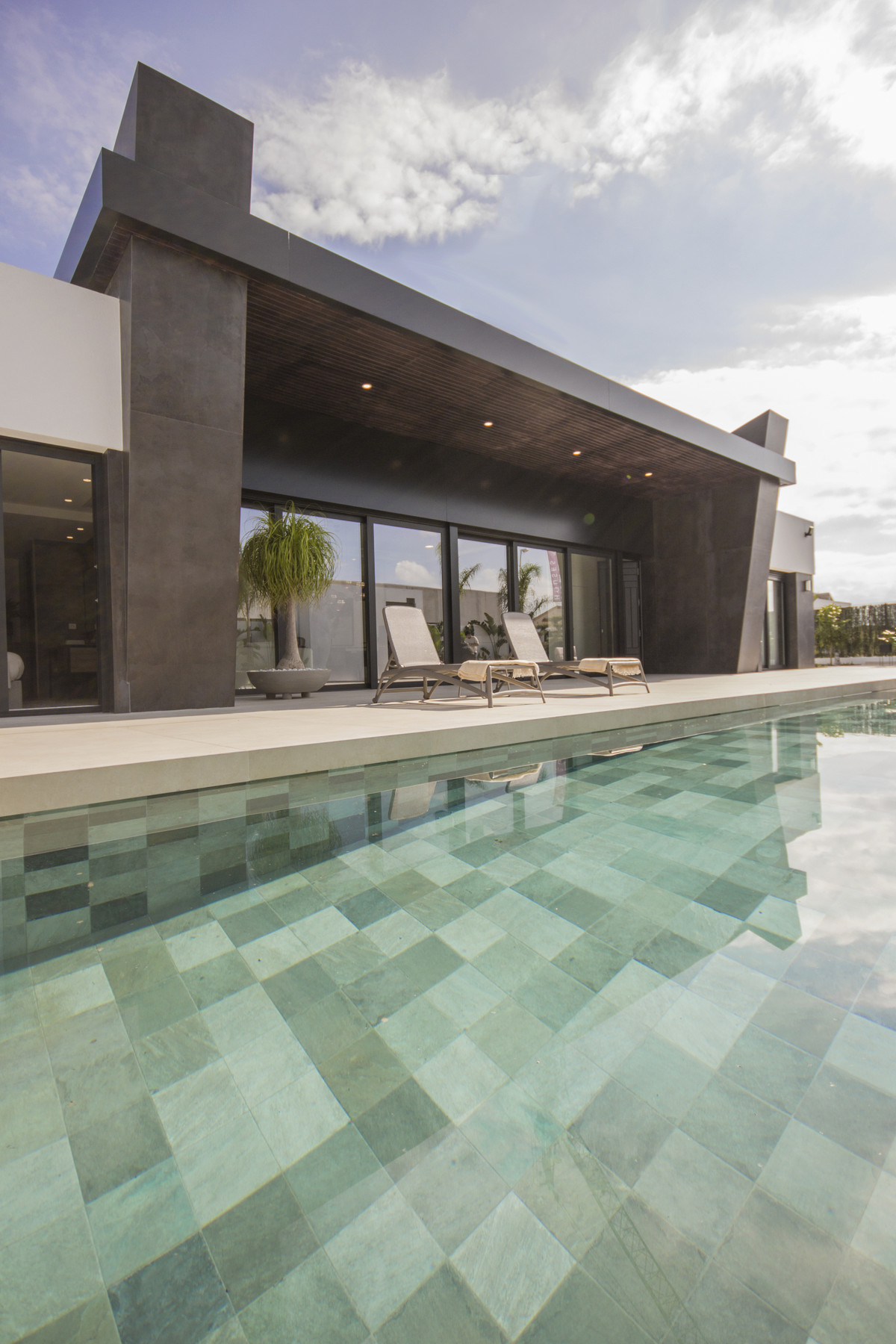 Property main view 68