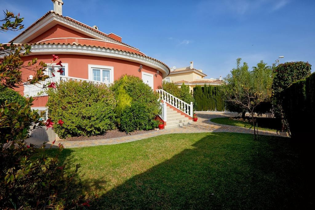 Property main view 46