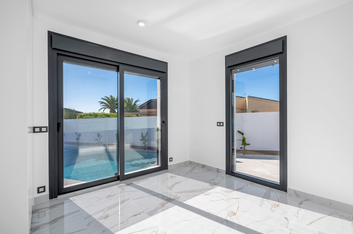 Finca - Cortijo te koop in Rojales | 4 slaapkamers H5481817