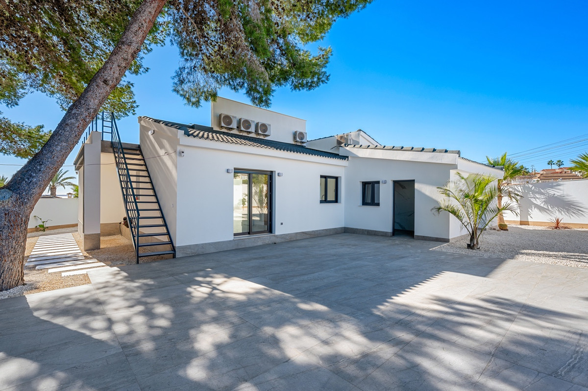 Finca - Cortijo te koop in Rojales | 4 slaapkamers H5481817