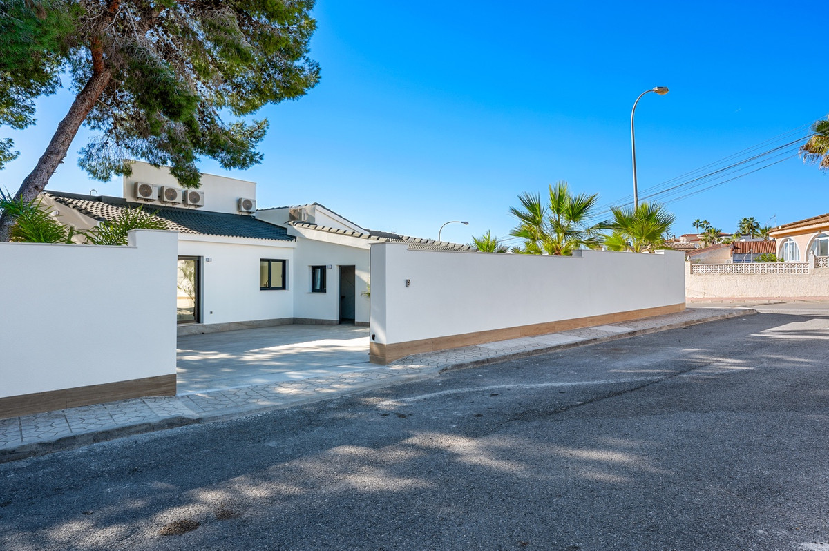 Finca - Cortijo te koop in Rojales | 4 slaapkamers H5481817