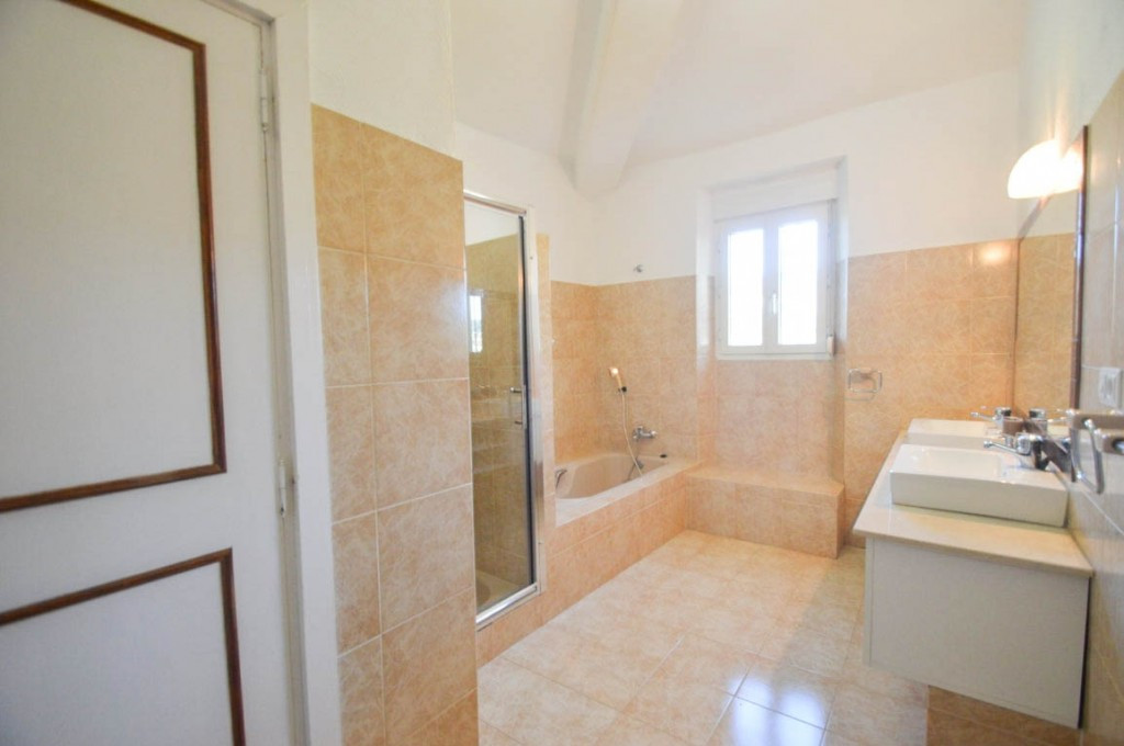 Property main view 30