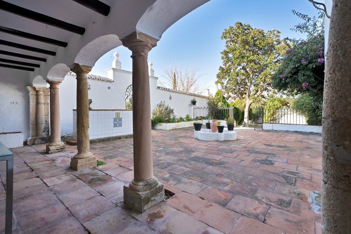 Finca - Cortijo te koop in Ronda | 9 slaapkamers H4897714