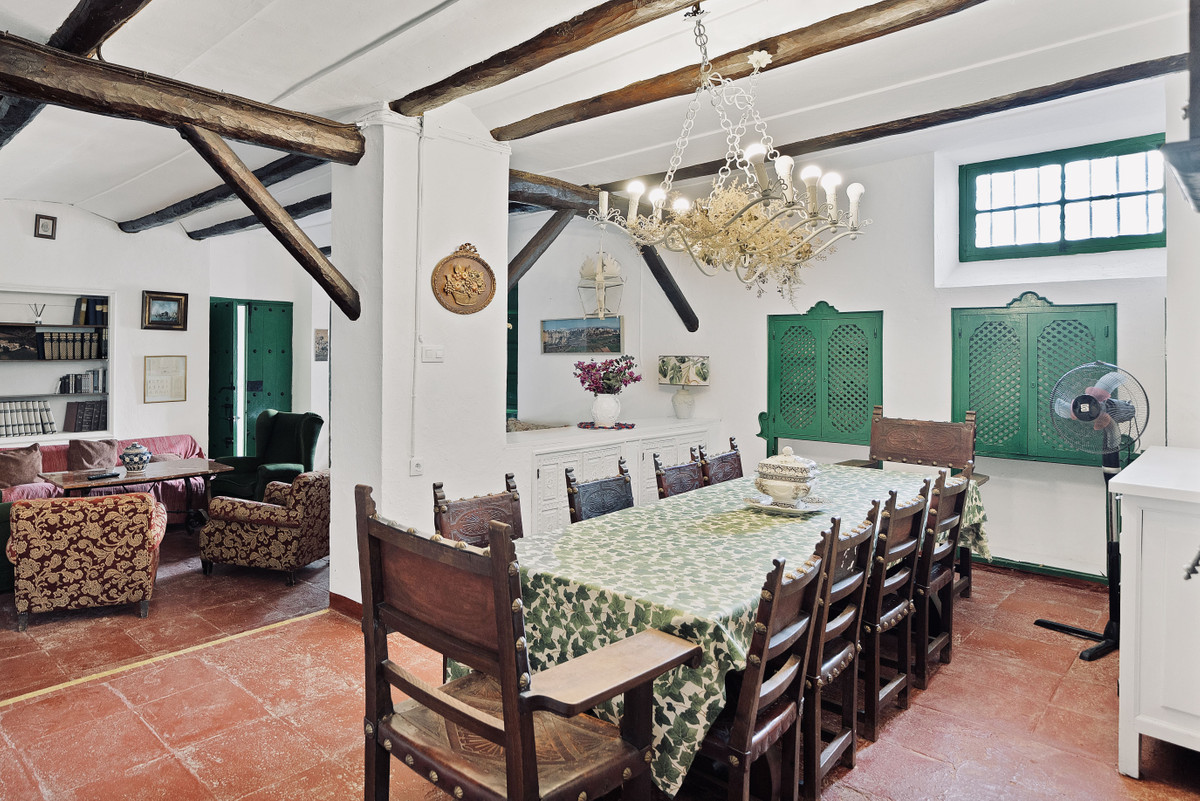 Finca - Cortijo te koop in Ronda | 9 slaapkamers H4897714