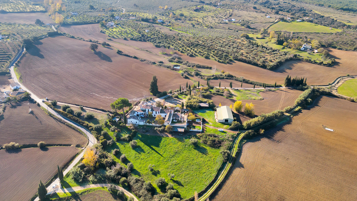 Finca - Cortijo te koop in Ronda | 9 slaapkamers H4897714