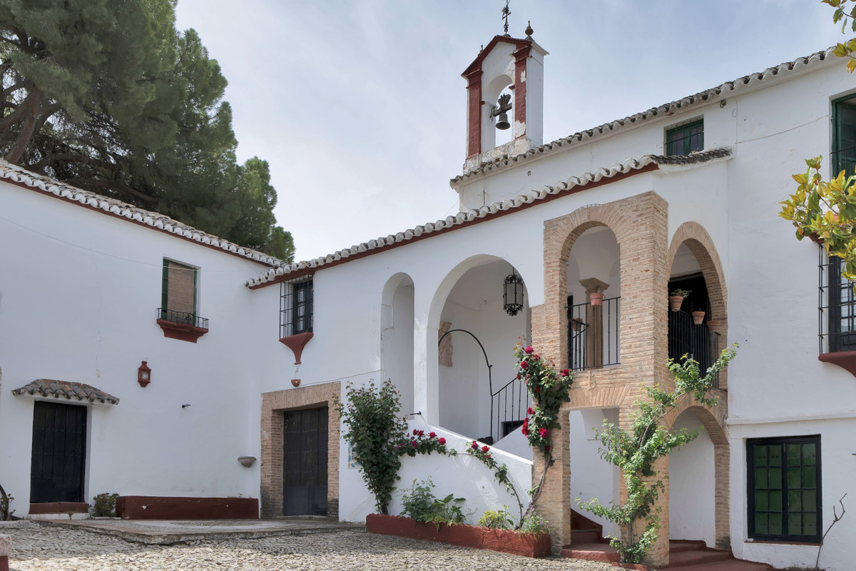 Finca - Cortijo te koop in Ronda | 9 slaapkamers H4897714