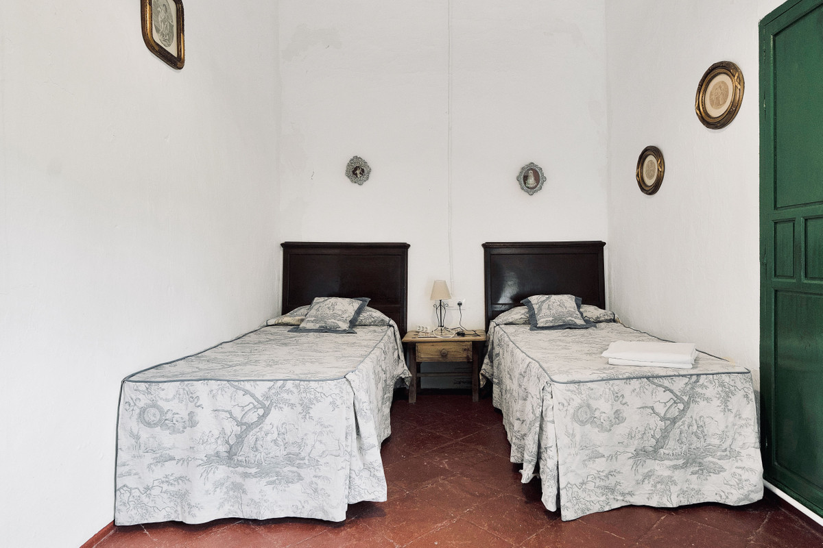Finca - Cortijo te koop in Ronda | 9 slaapkamers H4897714