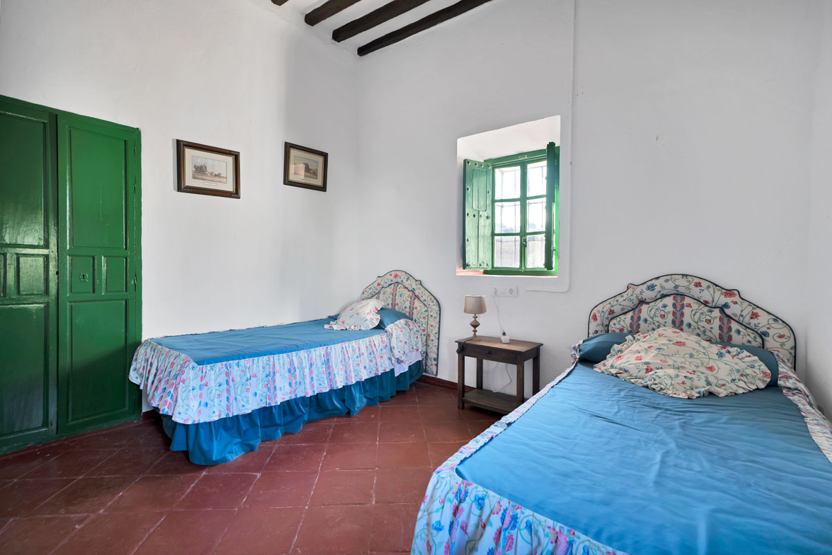 Finca - Cortijo te koop in Ronda | 9 slaapkamers H4897714