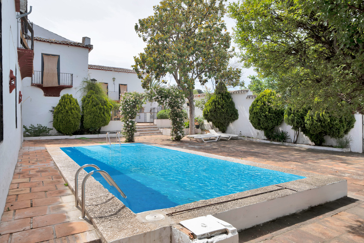 Finca - Cortijo te koop in Ronda | 9 slaapkamers H4897714