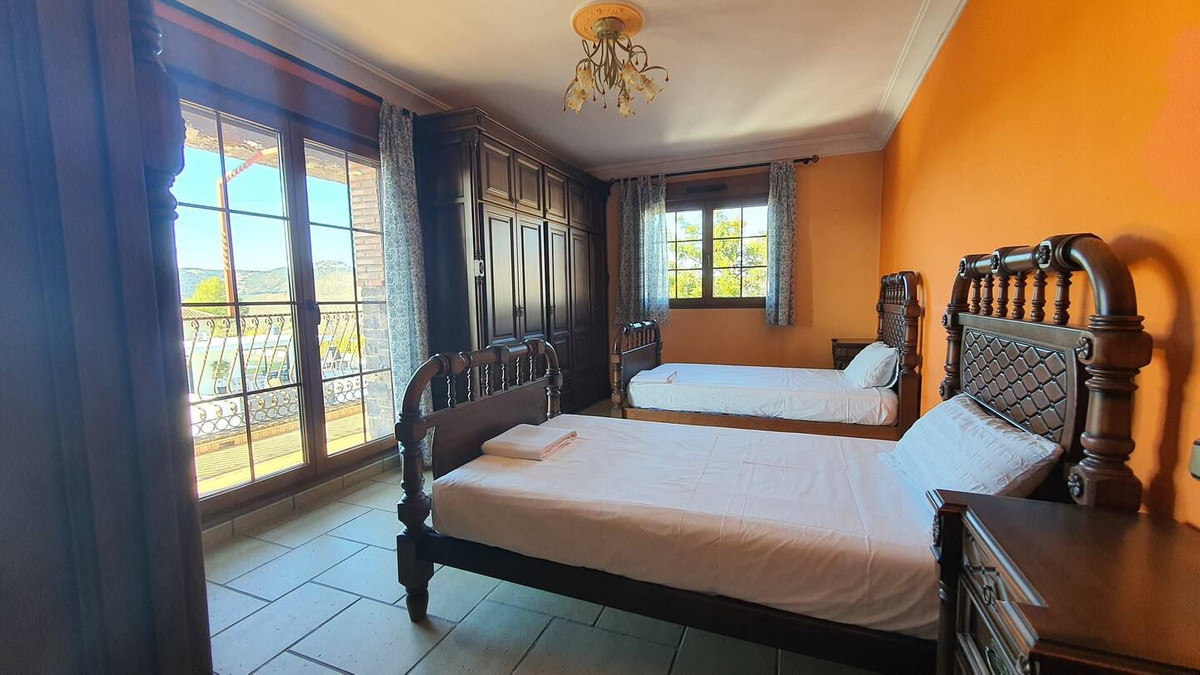 Vrijstaande Villa te koop in Ronda | 4 slaapkamers H5116546