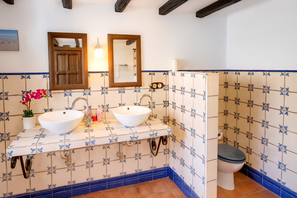 Property main view 44