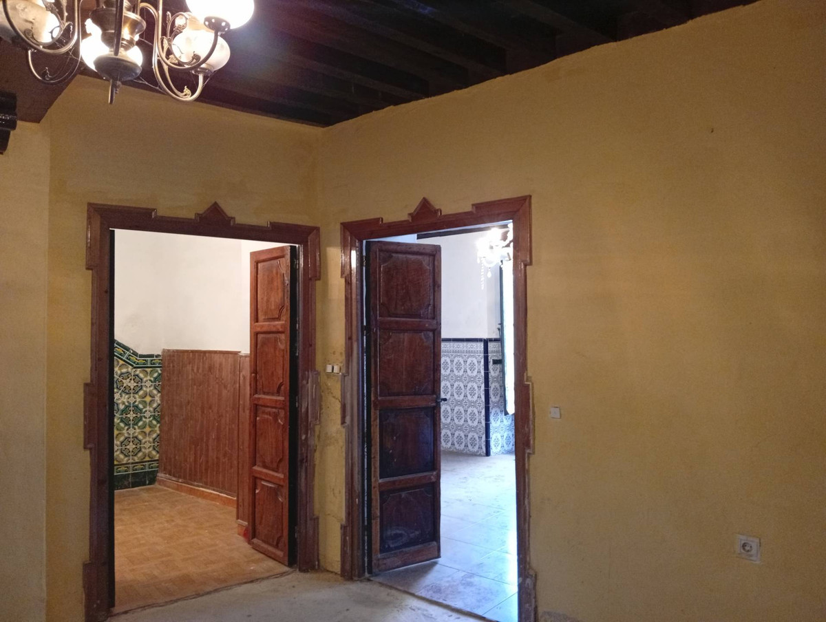 Geschakelde Woning te koop in Ronda | 6 slaapkamers H5237149