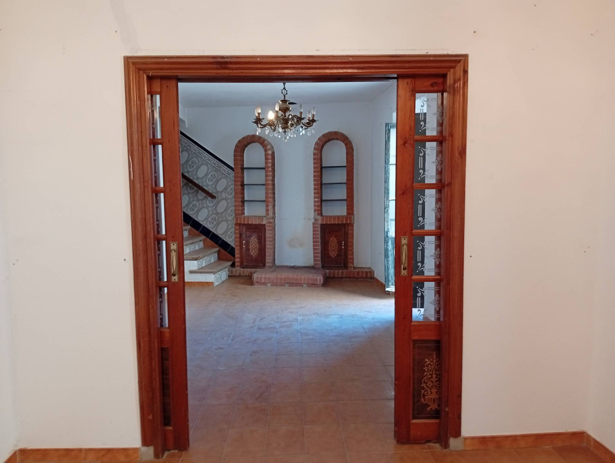 Geschakelde Woning te koop in Ronda | 6 slaapkamers H5237149