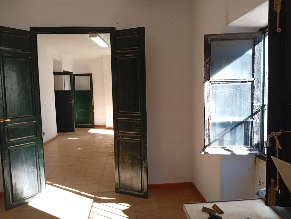 Geschakelde Woning te koop in Ronda | 6 slaapkamers H5237149