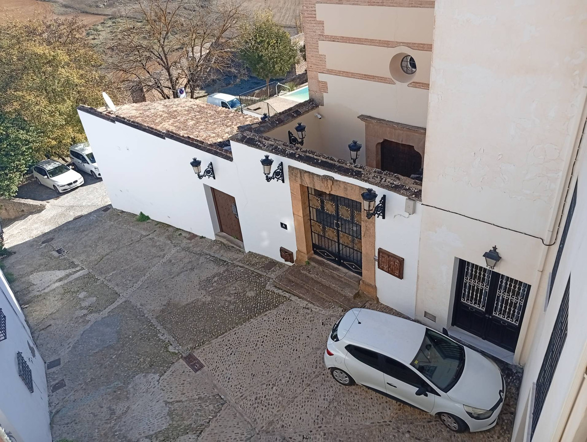 Geschakelde Woning te koop in Ronda | 6 slaapkamers H5237149