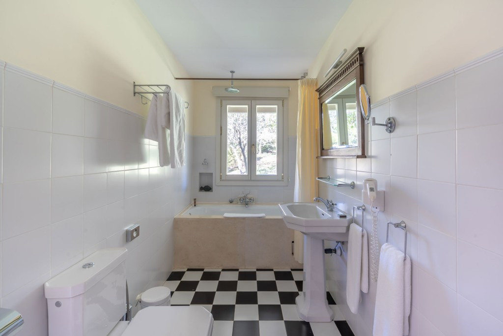 Finca - Cortijo te koop in Ronda | 8 slaapkamers H5248069