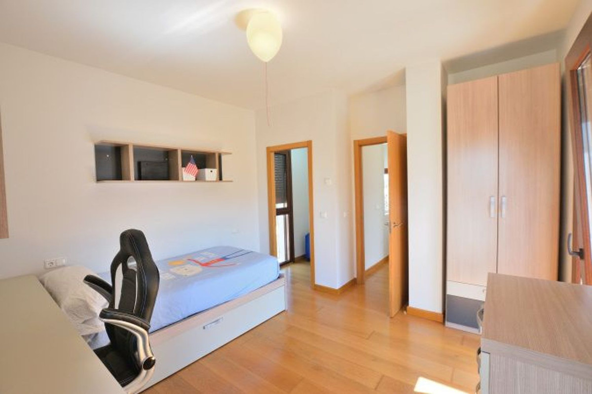 Property main view 30