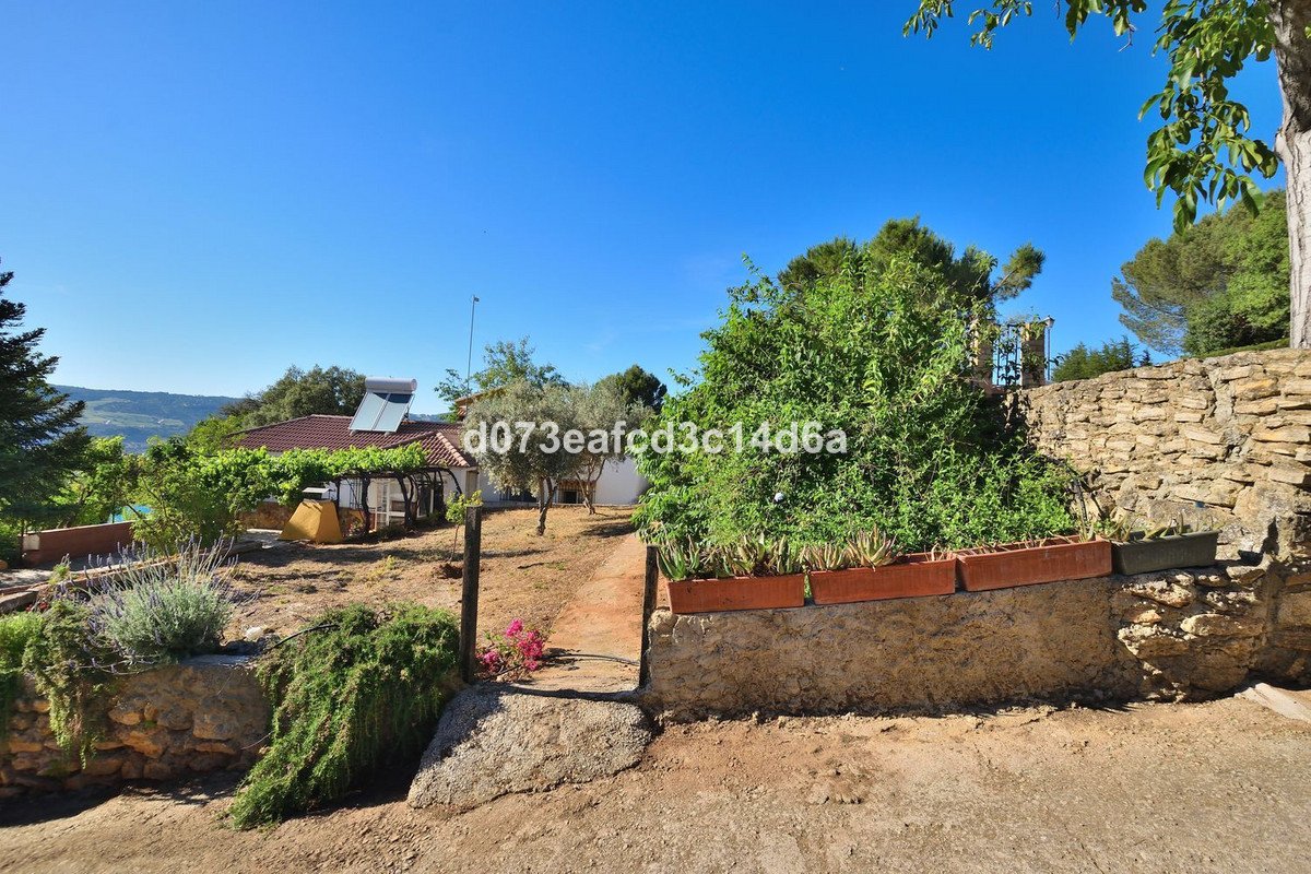 Finca - Cortijo te koop in Ronda | 3 slaapkamers H5417740