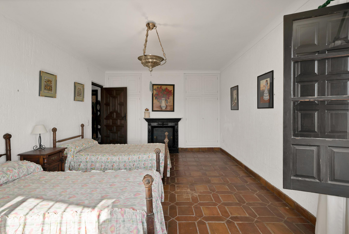 Property main view 44