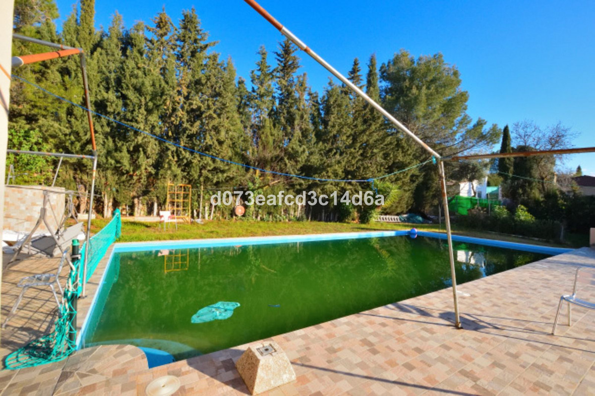Finca - Cortijo te koop in Ronda | 3 slaapkamers H5438392