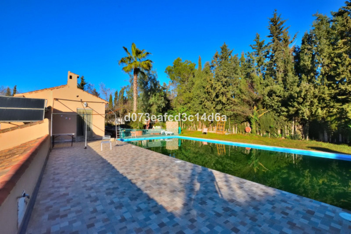 Finca - Cortijo te koop in Ronda | 3 slaapkamers H5438392