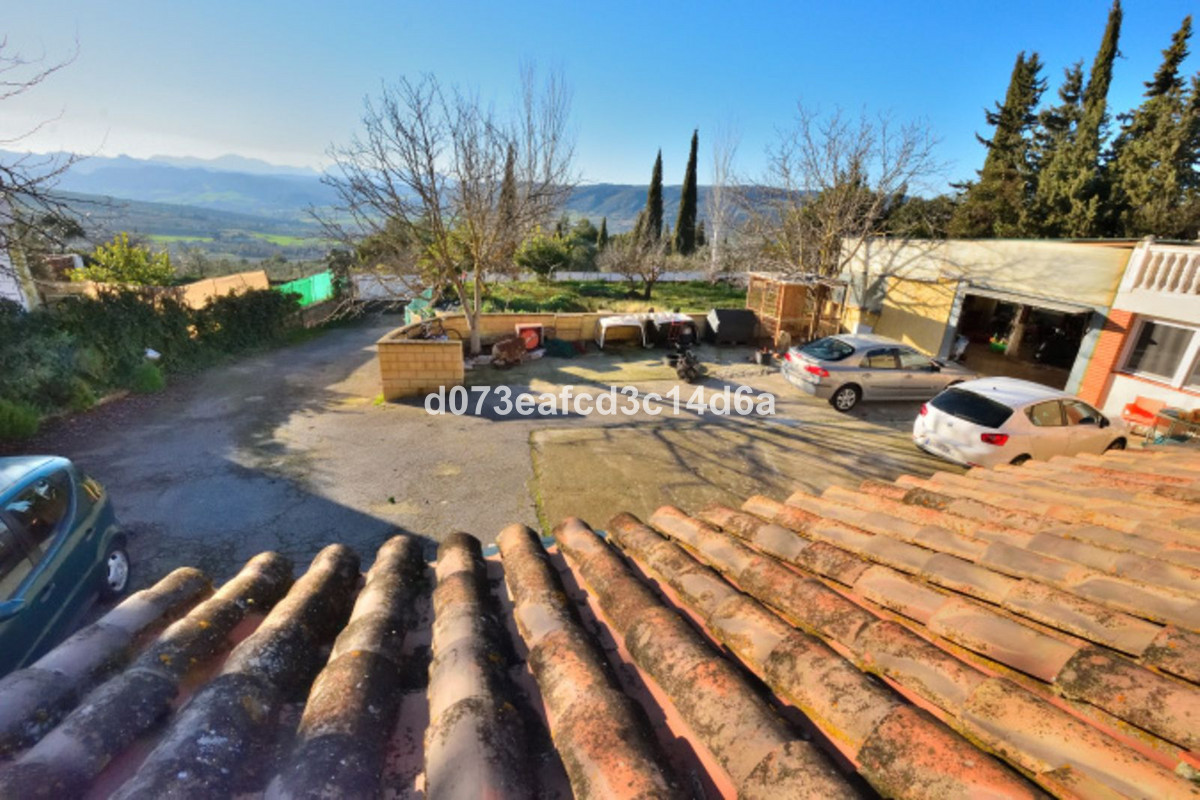 Finca - Cortijo te koop in Ronda | 3 slaapkamers H5438392