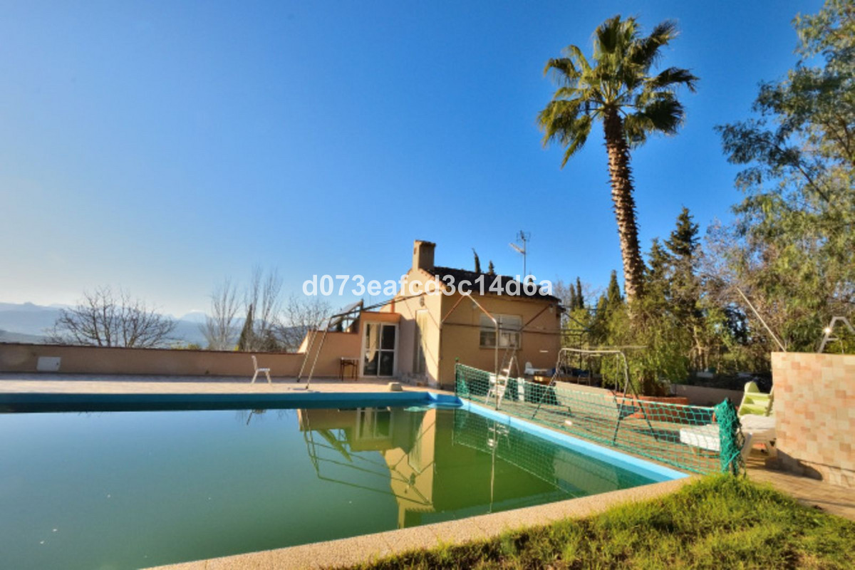 Finca - Cortijo te koop in Ronda | 3 slaapkamers H5438392