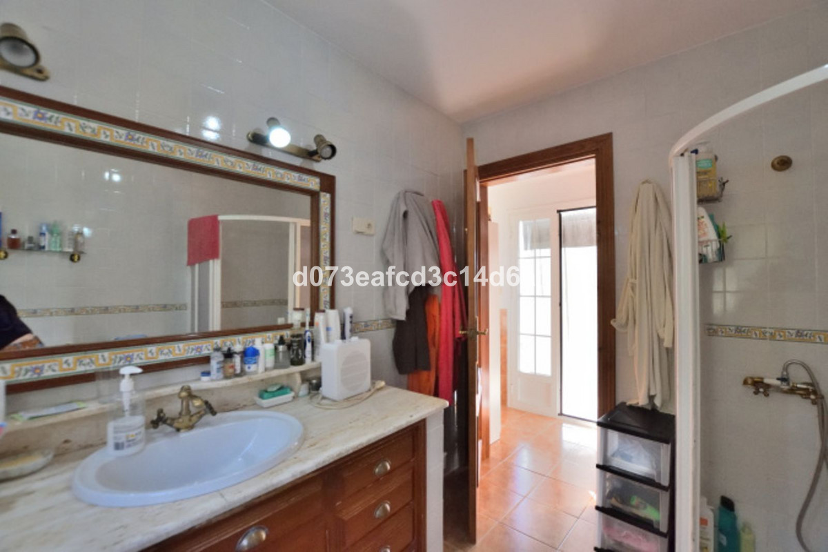 Finca - Cortijo te koop in Ronda | 3 slaapkamers H5438392
