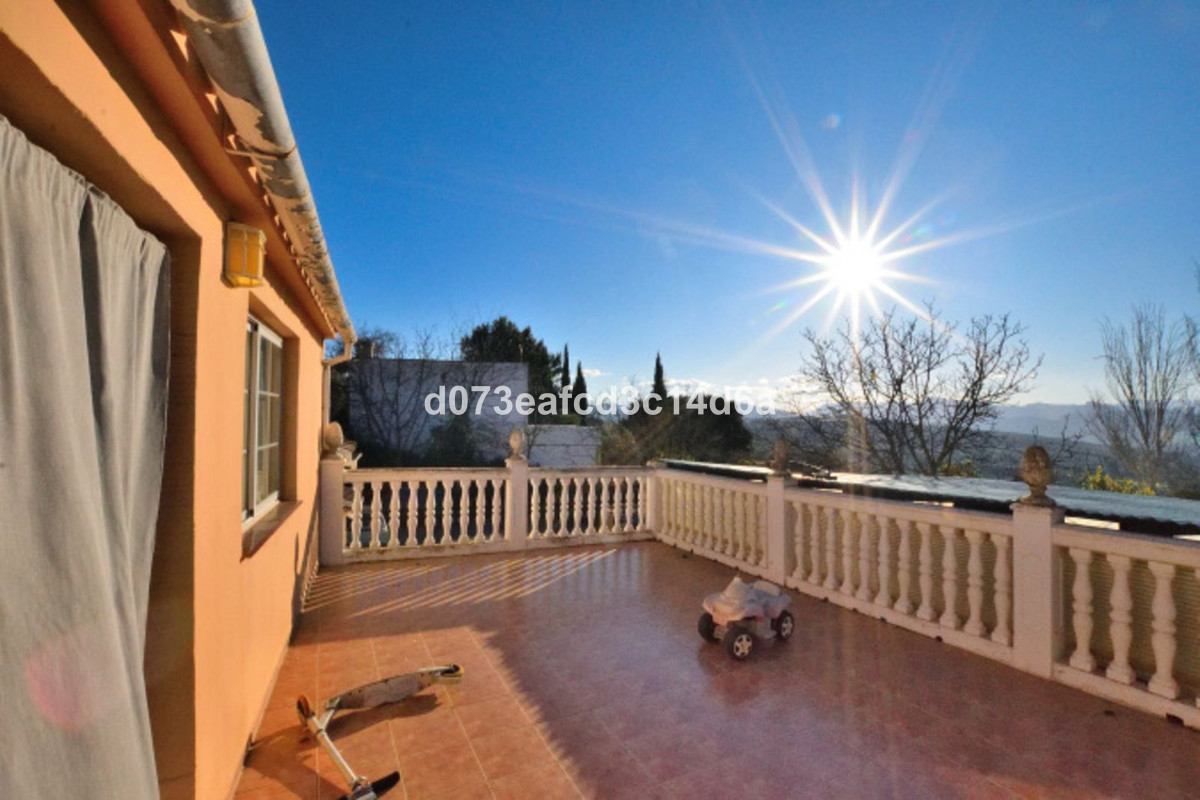 Finca - Cortijo te koop in Ronda | 3 slaapkamers H5438392