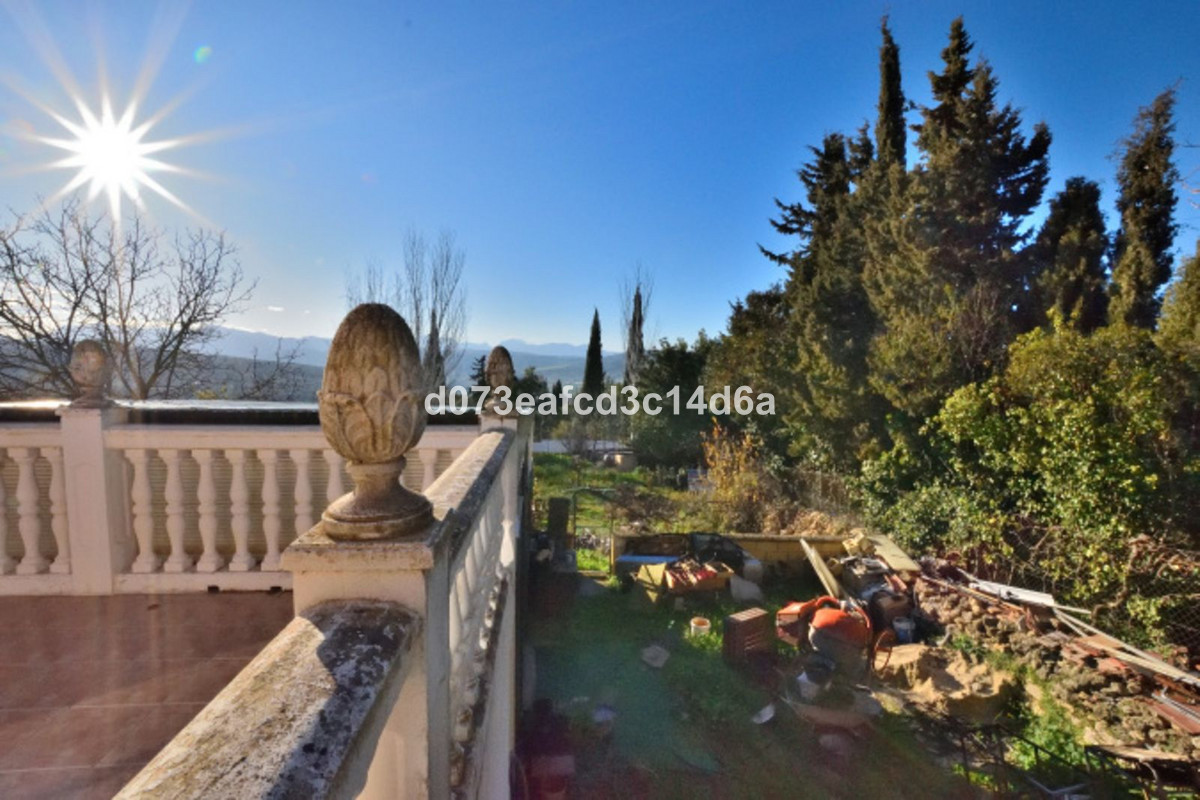 Finca - Cortijo te koop in Ronda | 3 slaapkamers H5438392