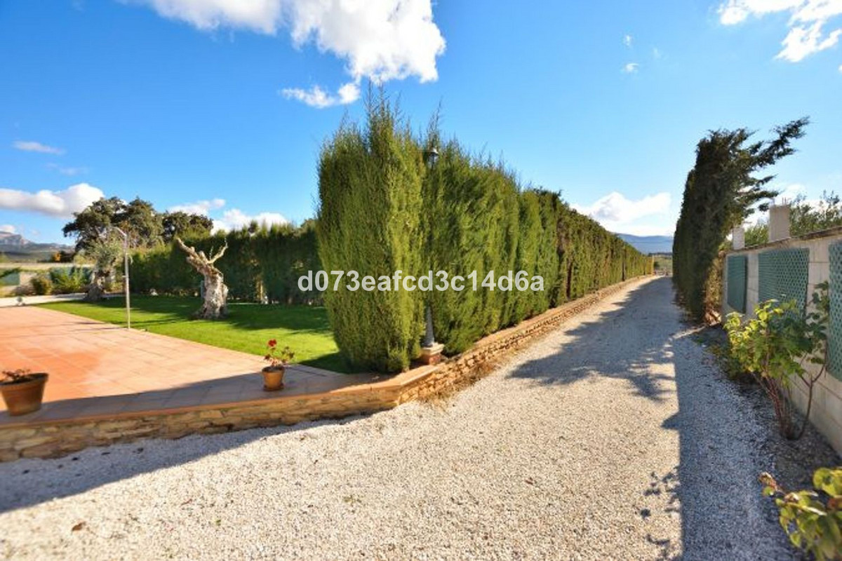 Finca - Cortijo te koop in Ronda | 2 slaapkamers H5446984