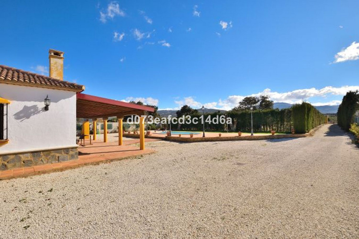 Finca - Cortijo te koop in Ronda | 2 slaapkamers H5446984