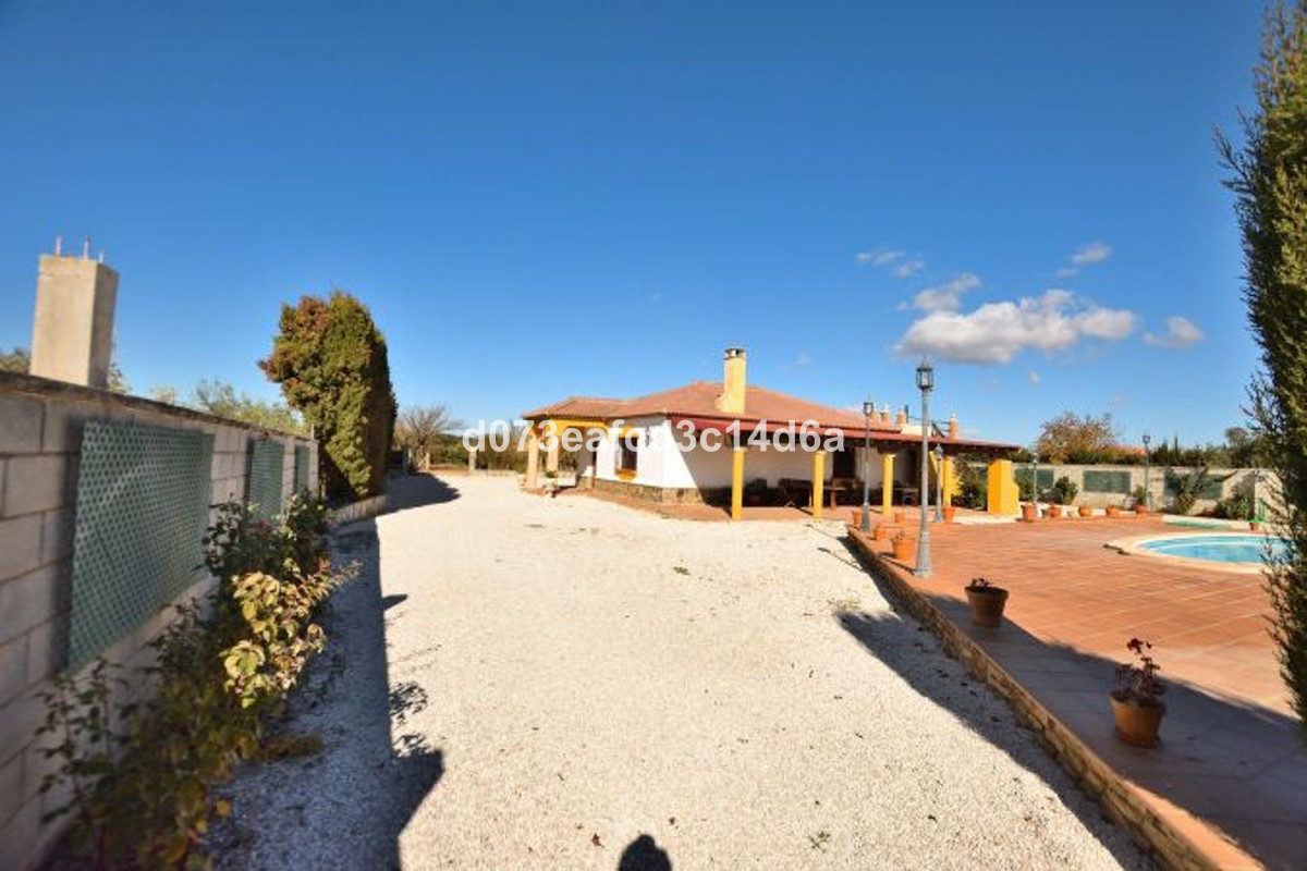 Finca - Cortijo te koop in Ronda | 2 slaapkamers H5446984