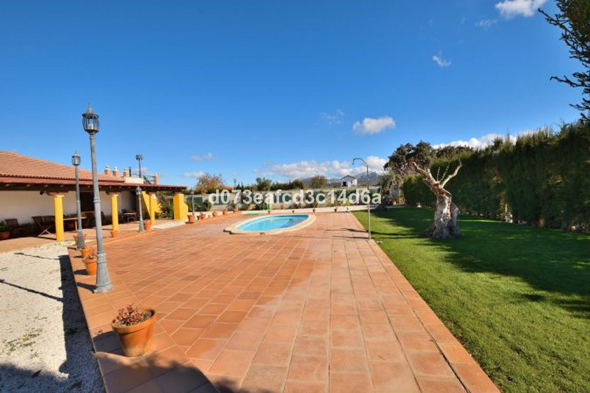 Finca - Cortijo te koop in Ronda | 2 slaapkamers H5446984
