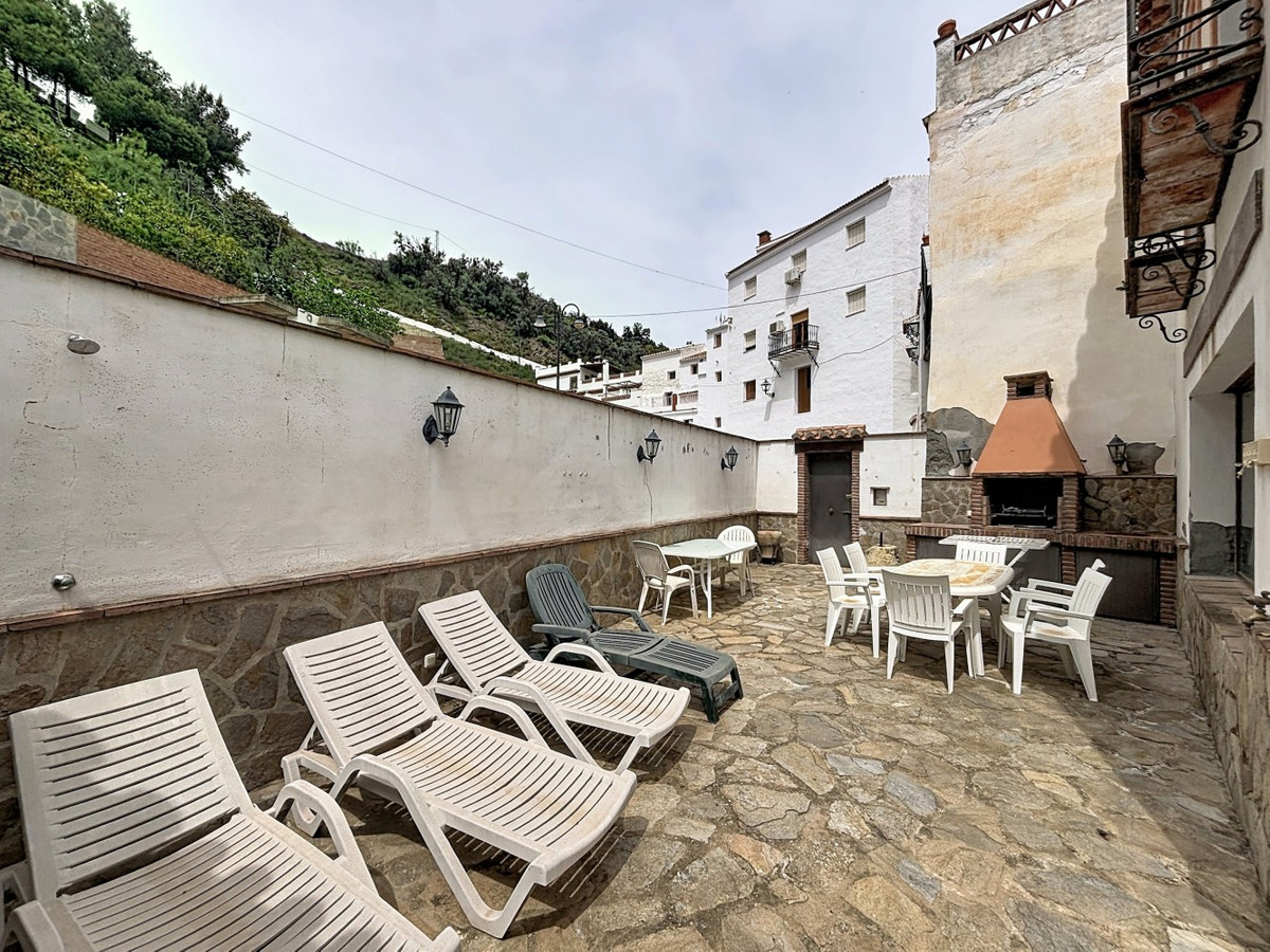 Property main view 34