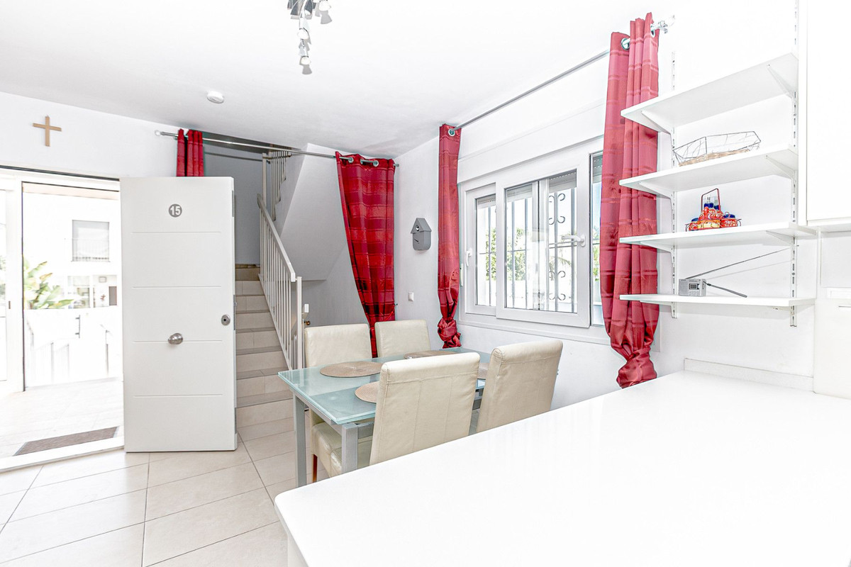 Huis te koop in San Fulgencio | 4 slaapkamers H5349646