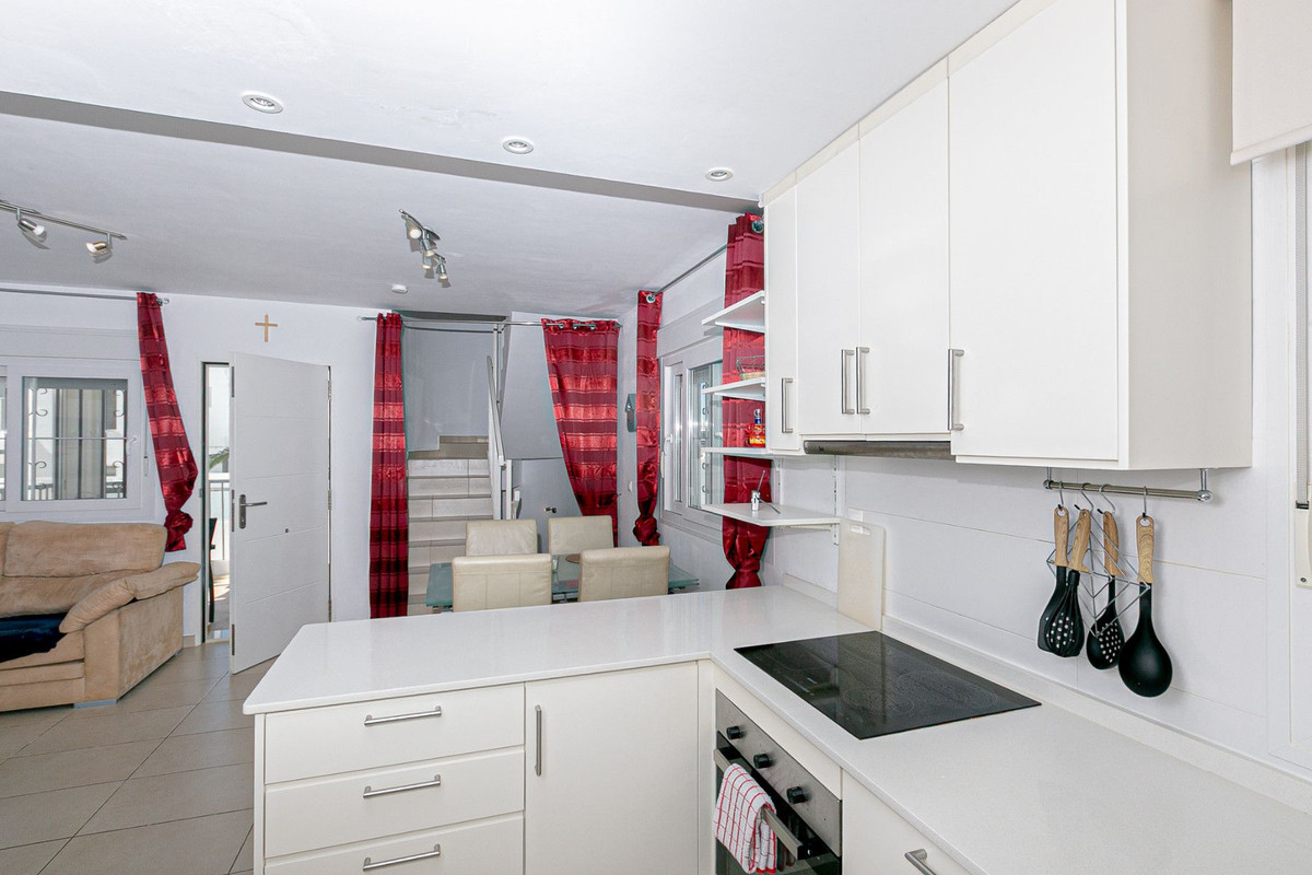 Huis te koop in San Fulgencio | 4 slaapkamers H5349646