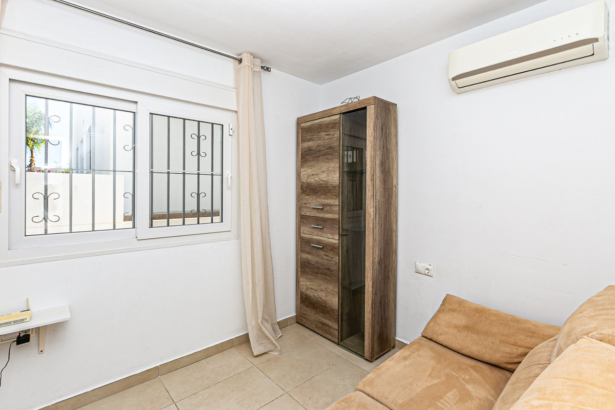 Huis te koop in San Fulgencio | 4 slaapkamers H5349646