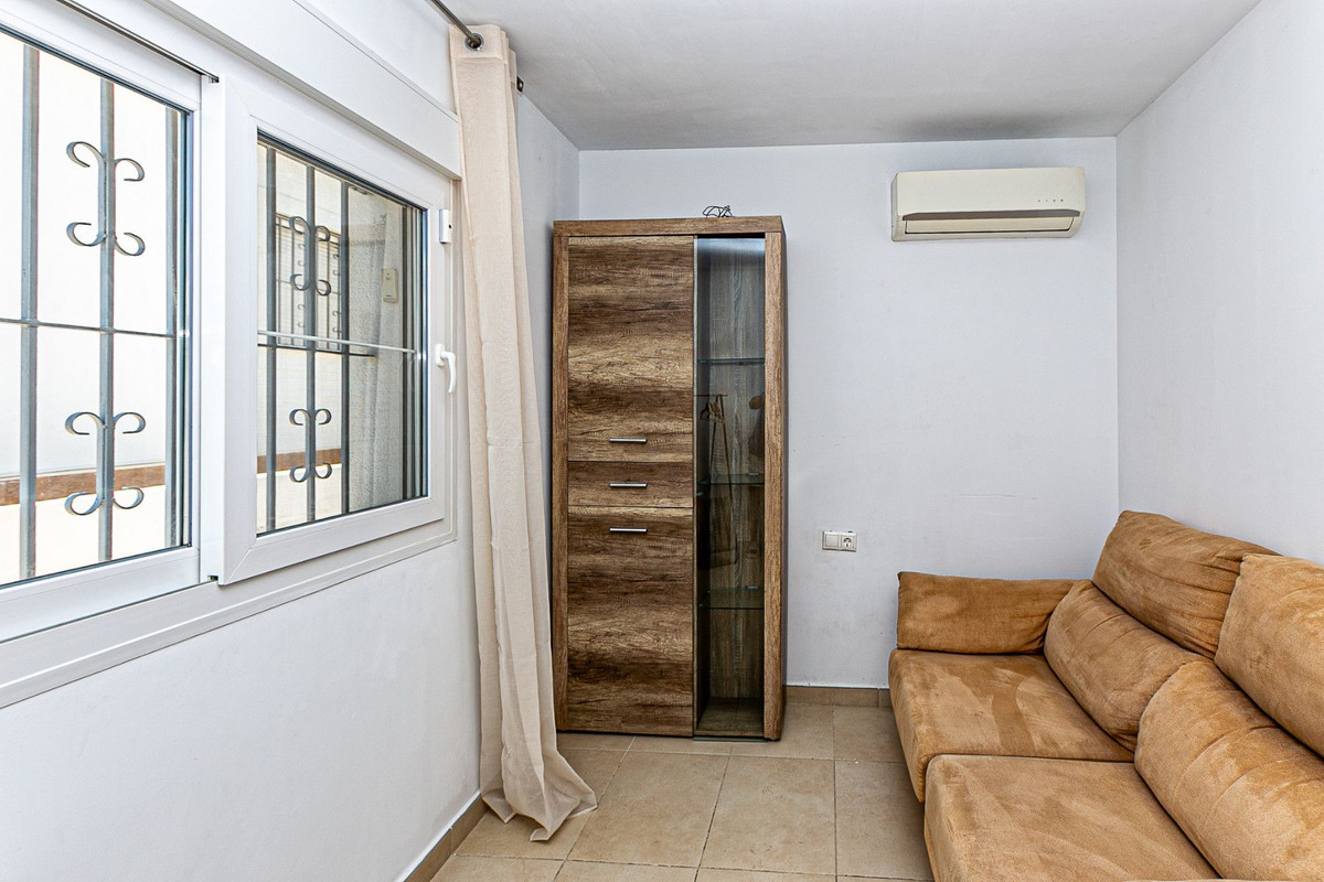 Huis te koop in San Fulgencio | 4 slaapkamers H5349646
