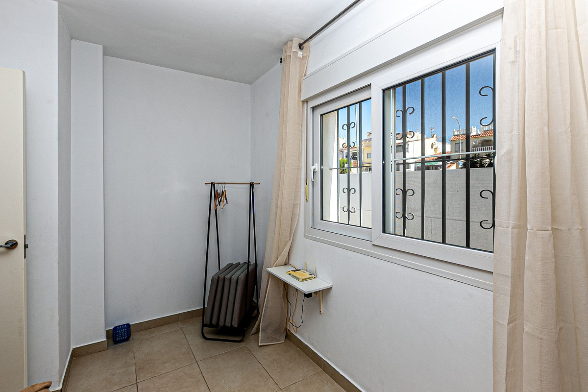 Huis te koop in San Fulgencio | 4 slaapkamers H5349646