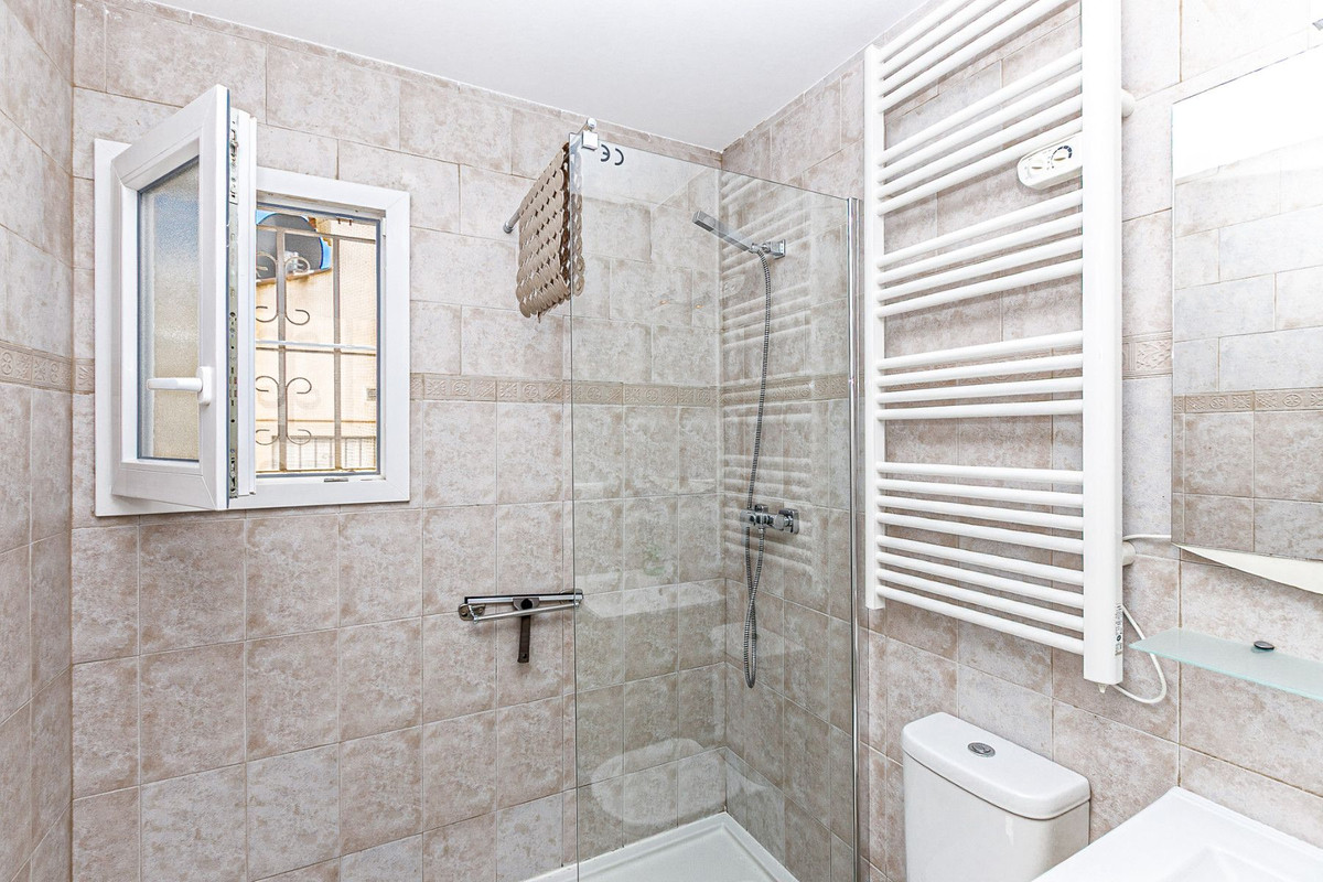 Huis te koop in San Fulgencio | 4 slaapkamers H5349646