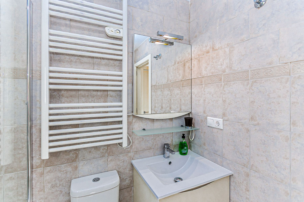 Huis te koop in San Fulgencio | 4 slaapkamers H5349646